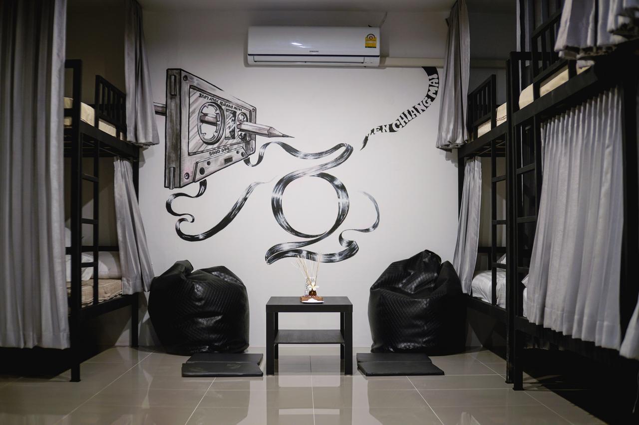 Zen Hostel Chiangmai Chiang Mai Exteriör bild
