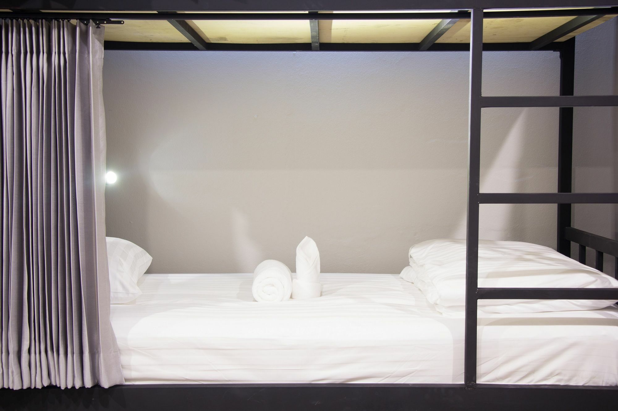 Zen Hostel Chiangmai Chiang Mai Exteriör bild