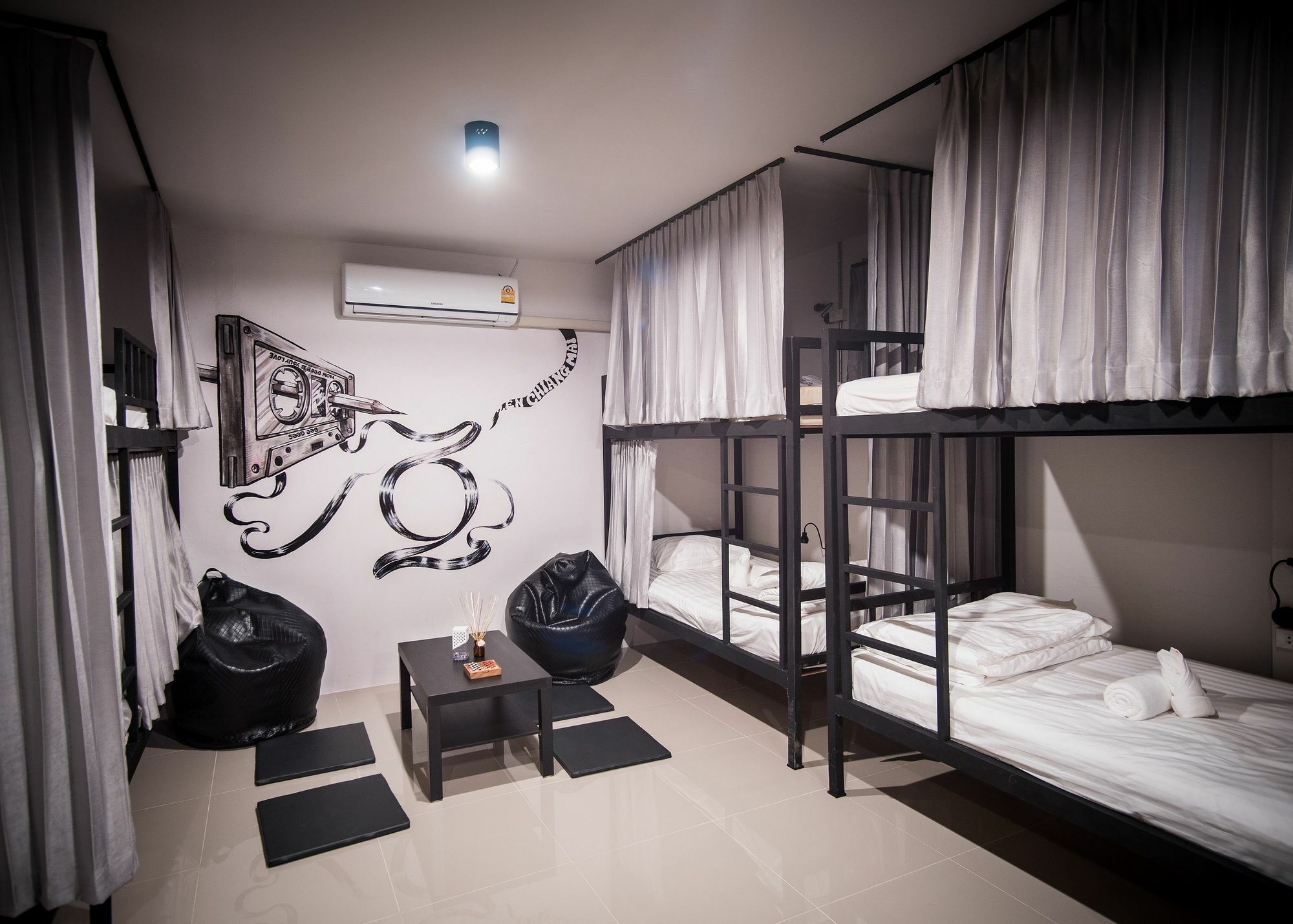 Zen Hostel Chiangmai Chiang Mai Exteriör bild