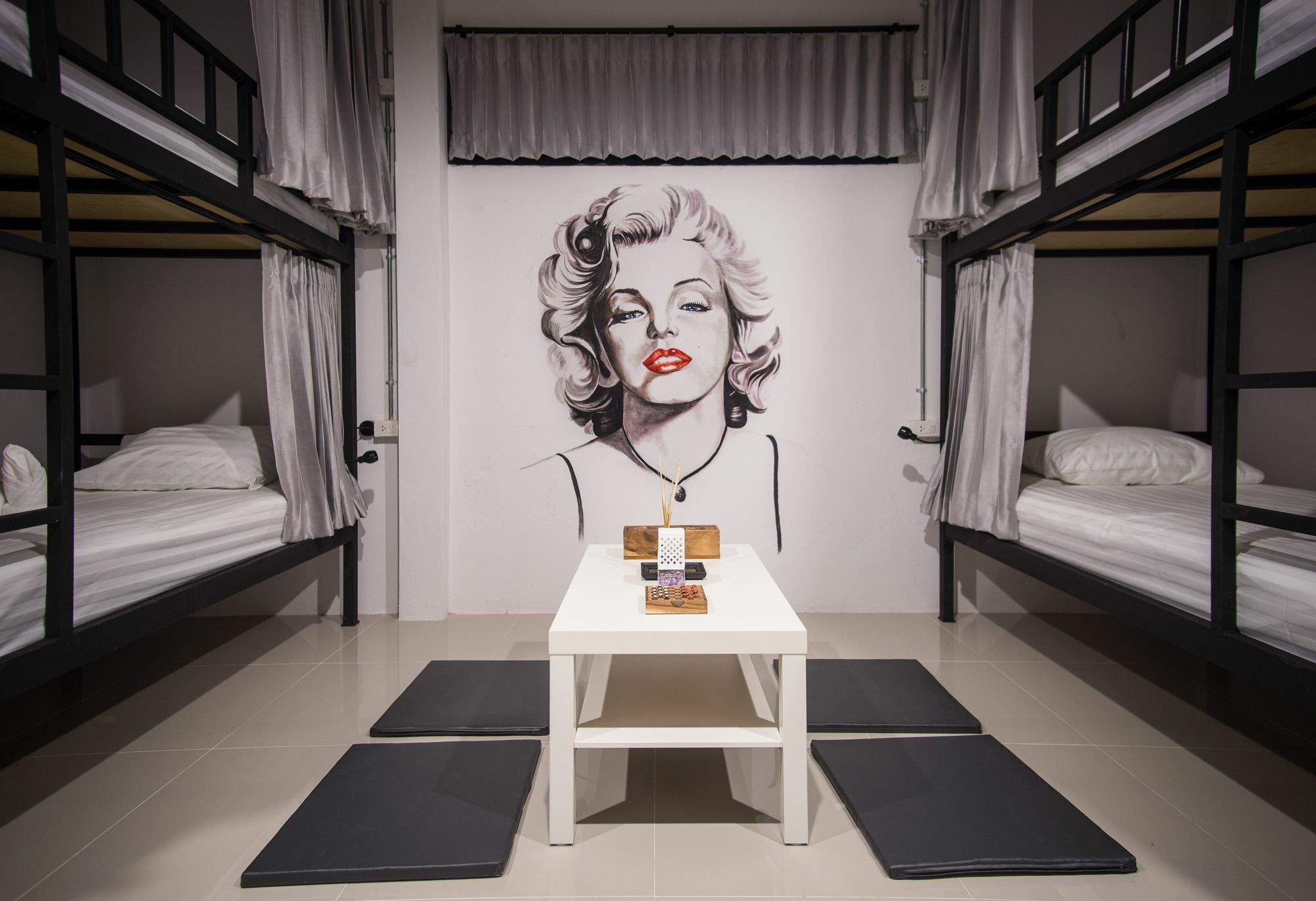 Zen Hostel Chiangmai Chiang Mai Exteriör bild