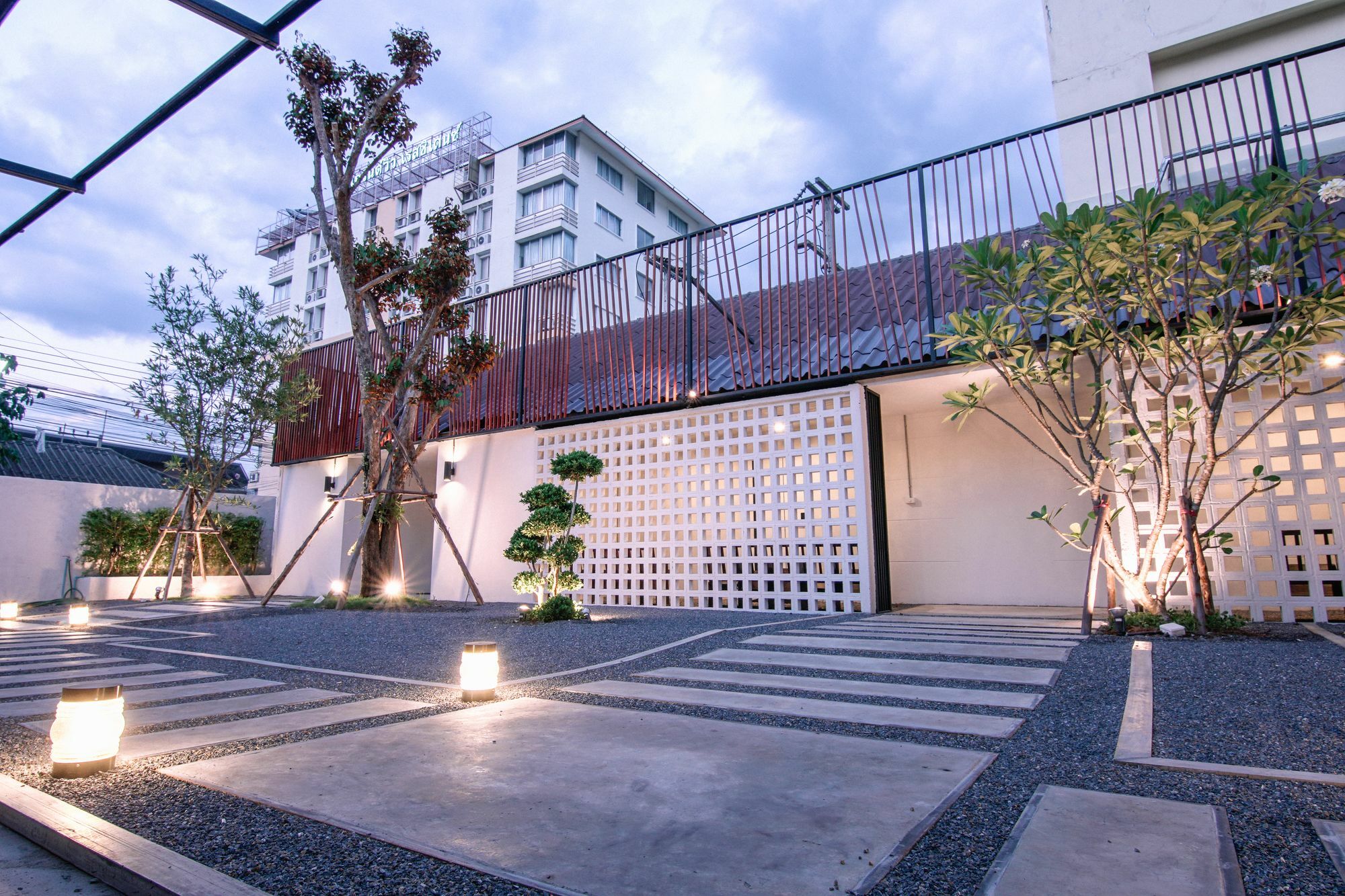 Zen Hostel Chiangmai Chiang Mai Exteriör bild