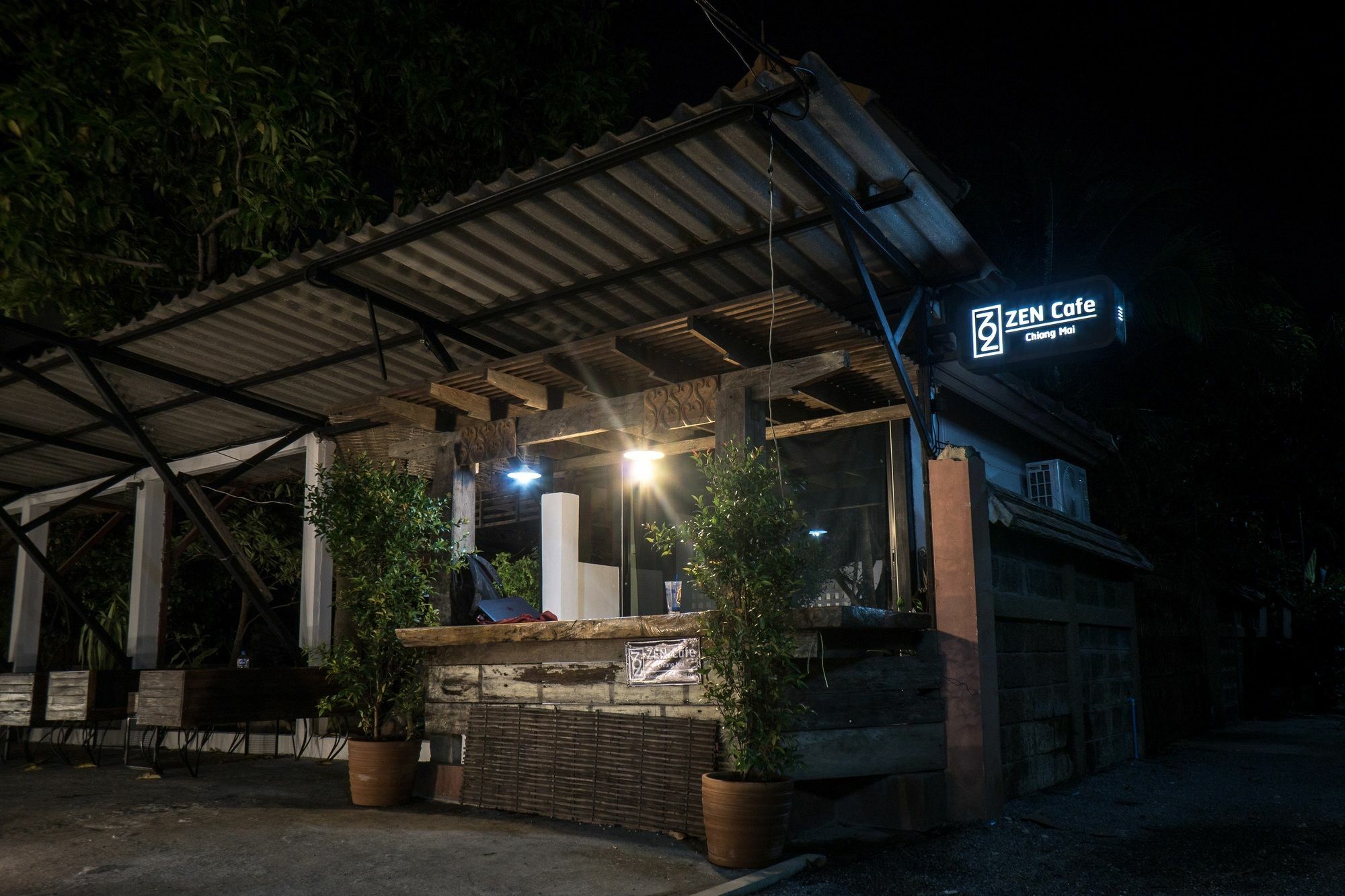 Zen Hostel Chiangmai Chiang Mai Exteriör bild